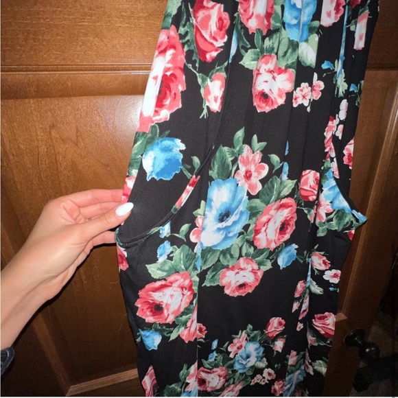 ✨Last One‼️ NEW Maxi Dress T-strap back with side pockets! - Picture 9 of 10